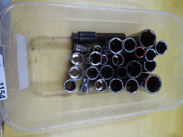 lot 1154 image: Lot of assorted sockets