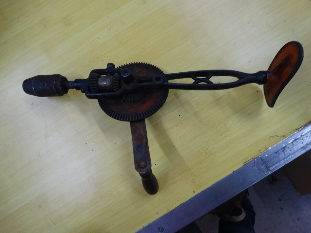 lot 1163 image: Goodell Pratt Co. Hand drill