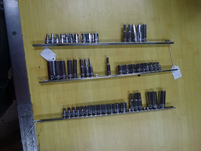 lot 1171 image: 3 sets bostitch sockets