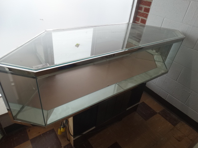 lot 1188 image: Glass Display Show Case