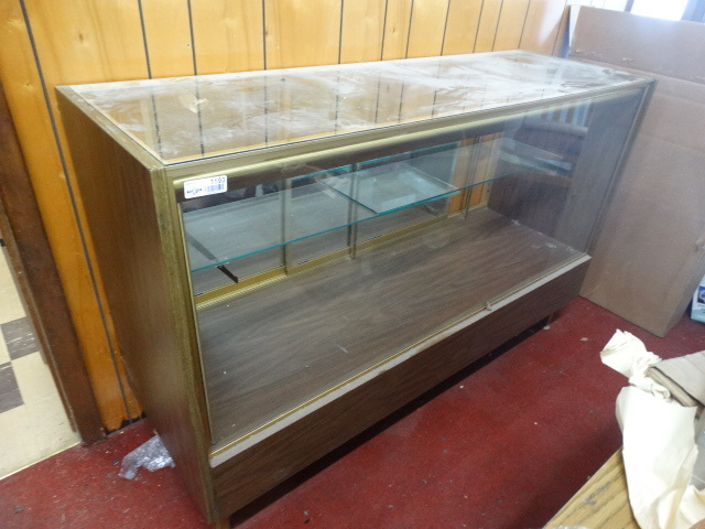 lot 1193 image: Glass Display Show Case