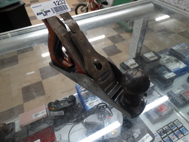 lot 1232 image: Craftmen wood hand planer