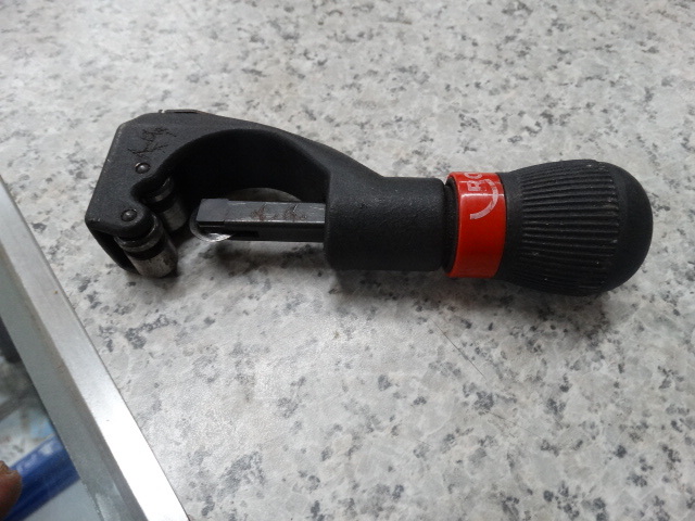 lot 1238 image: Rothenberger pipe cutter