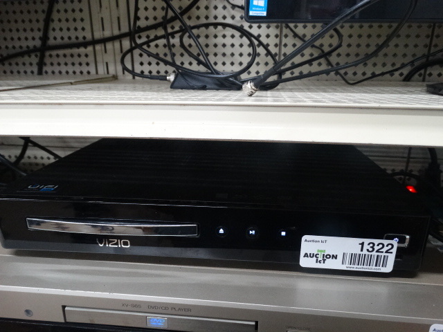 lot 1322 image: Vizio Blue Ray player