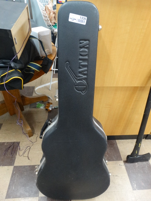 lot 1336 image: Ovation Hard Guitar Case