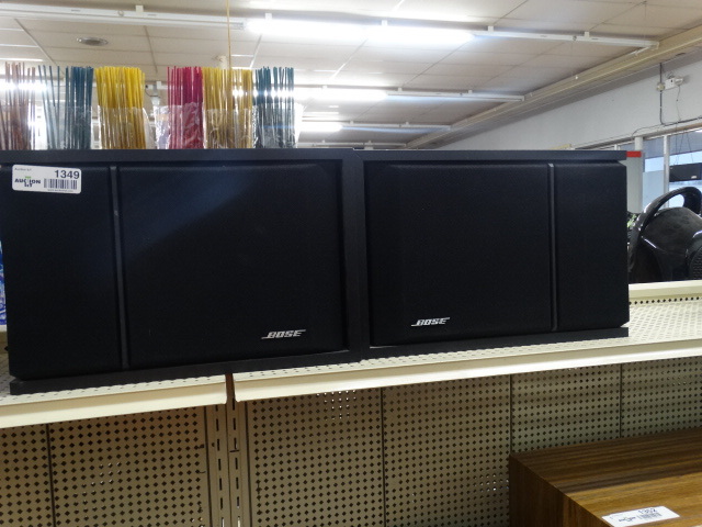 lot 1349 image: Pair of Bose speakers