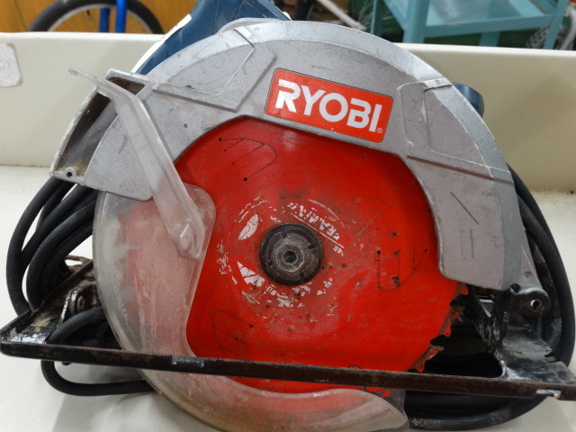 lot 1428 image: Ryobi 7-14 circular saw