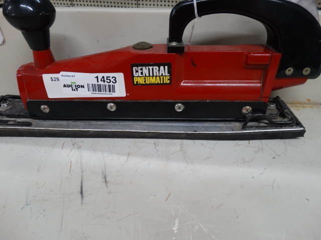 lot 1453 image: Straight line air sander