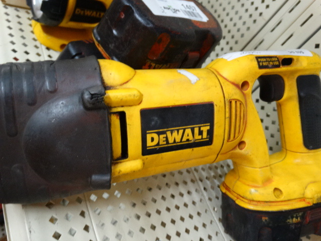 lot 1457 image: Dewalt 18 volt reciprocating saw w 2 batteries & charger