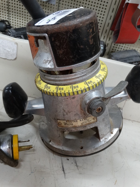 lot 1461 image: Electric router