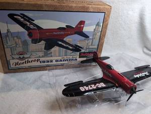 lot 1800 image: Northrop 1932 Gamma Die-Cast Metal Locking Coin Bank True Value Hardware