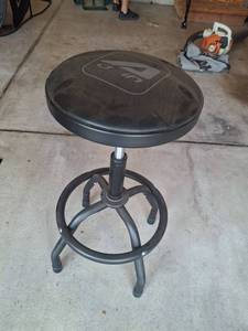 lot 1008 image: Industrial Adjustable Work Stool with Footrest Black