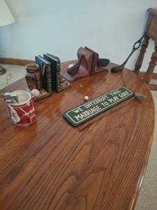 lot 1067 image: Golf Decor - Bookends, Sign