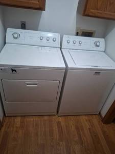 lot 1020 image: Whirlpool Imperial Series Washer and Dryer