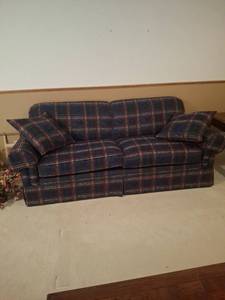 lot 1050 image: LAZY BOY Camelback Sofa - IN BASEMENT
