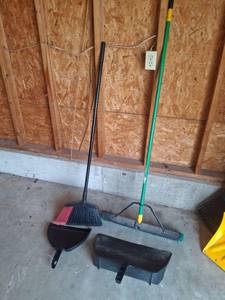 lot 1090 image: (2) Broom and Dustpan