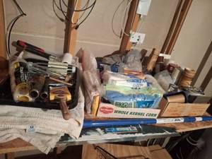lot 1129 image: Painting Supplies Lot