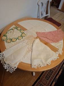 lot 1146 image: Lace Doilies and Linens Lot - Cream and Pink Crocheted Pieces