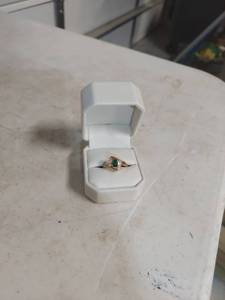 lot 2001 image: Ring in Box