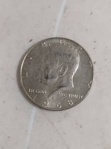 lot 2027 image: 1968-D Kennedy Silver Half Dollar