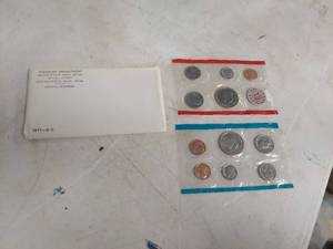lot 2030 image: United States 1971 Uncirculated Mint Set