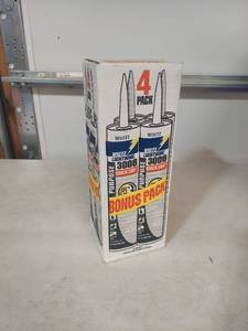lot 1176 image: White Lightning Caulk 4-Pack