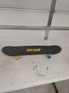 lot 1181 image: Tony Hawk Signature Series Skateboard