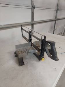 lot 1205 image: Miter saw