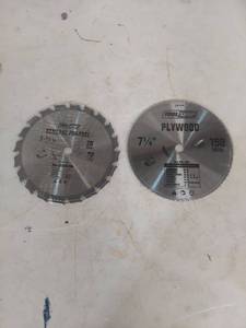 lot 1230 image: (2) 7-14 in. Saw Blade - General Purpose 20 Tooth, Plywood 150 Tooth