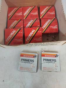 lot 1251 image: Federal No. 209 Shot Shell Primers Plus Winchester Primers