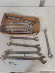 lot 1260 image: Large Combination Wrenches