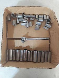 lot 1271 image: Ratchet and Multiple Sockets - 14 in drive