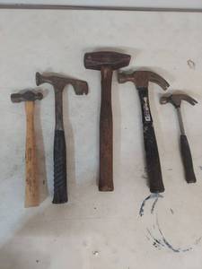 lot 1282 image: Lot of 5 Hammers