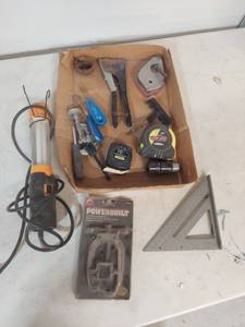 lot 1290 image: Hand Tools Lot - Work Light, Tape Measures, Valve Compressor, Square