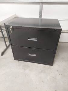 lot 1307 image: Hon 2-Drawer Lateral File Cabinet - Good Garage Storage