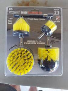 lot 2003 image: Tool Shop Brush Cleaning Kit 5 Piece