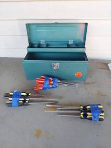 lot 2021 image: Turquoise Tool Box with Screwdrivers