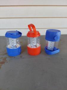 lot 2033 image: LED Camping Lantern - Lot of 3 Units
