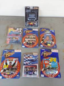 lot 2044 image: NASCAR Die-Cast Model Cars Lot - #24 Jeff Gordon