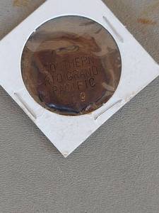 lot 2059 image: Southern Rio Grand Pacific Railroad Watch Fob