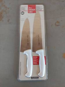 lot 2064 image: Tramontina 2 Pack Professional Cooks Knives 8 10