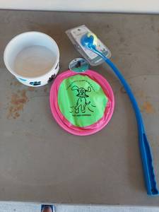 lot 2085 image: Pet Trends Dog Toy Bundle - Flying Disc, Ball Launcher, Bowl
