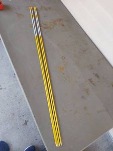 lot 2095 image: (4) 48 Driveway Marker - Yellow