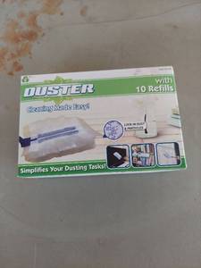 lot 2098 image: Duster Cleaning Tool with 10 Refills