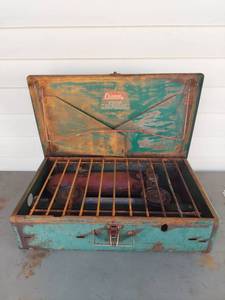 lot 2103 image: Coleman 413F Camping Stove