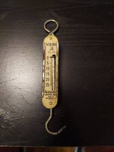 lot 2125 image: Hanson Viking Jr. Model 890 Spring Scale 0-25 lbs