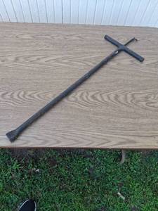 lot 1006 image: Metal water key