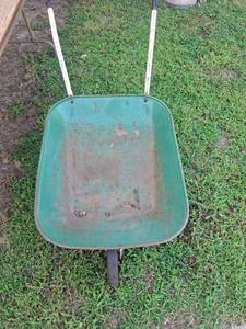 lot 1008 image: Garden Wheelbarrow - Green Metal Tray, Single Wheel
