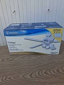 lot 1016 image: Westinghouse 52 Ceiling Fan with Light