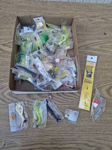 lot 1043 image: Fishing Tackle Lot